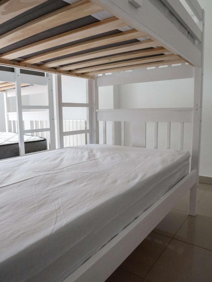 Apartment Mestre Tornabell 11 *